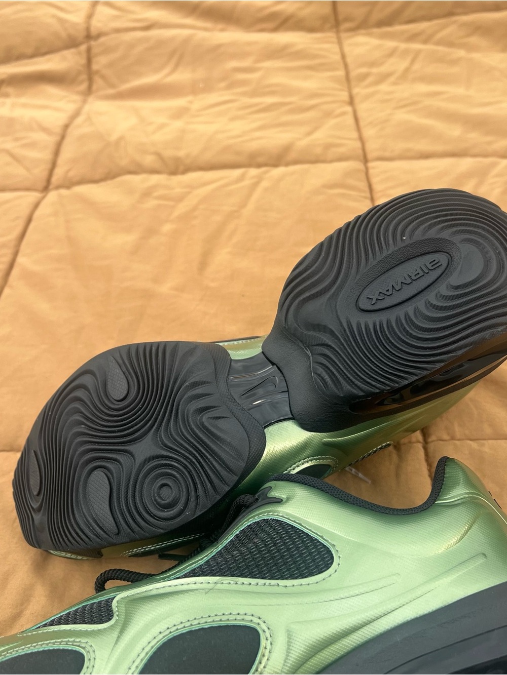 Nike AirMax Muse Metallic Oil Green Colorway Athleisure Streetwear Sneakers - Picture 7 of 7